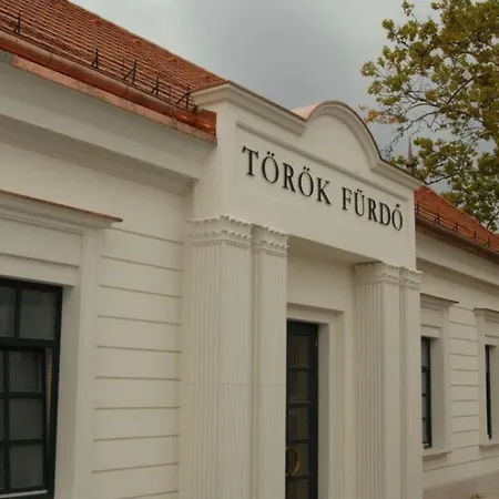Apartament Belvarosi *