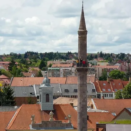 Belvarosi Διαμέρισμα *