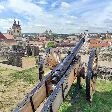 Belvarosi Διαμέρισμα Έγκερ